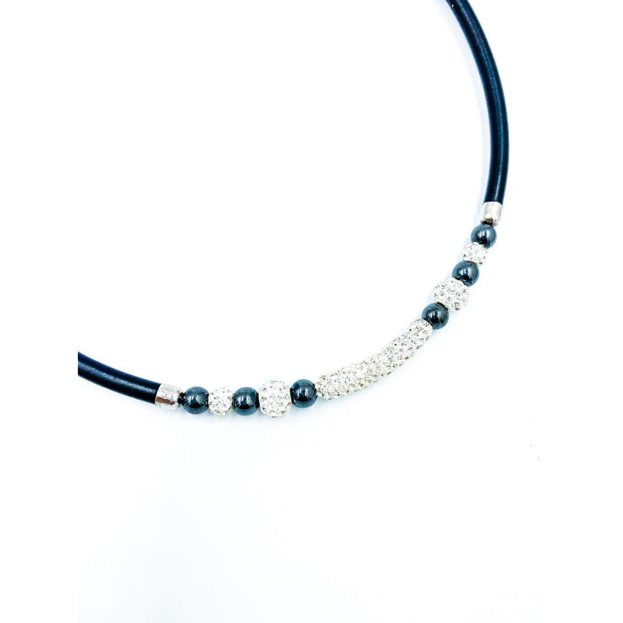 Collar de plata y bola de fuego