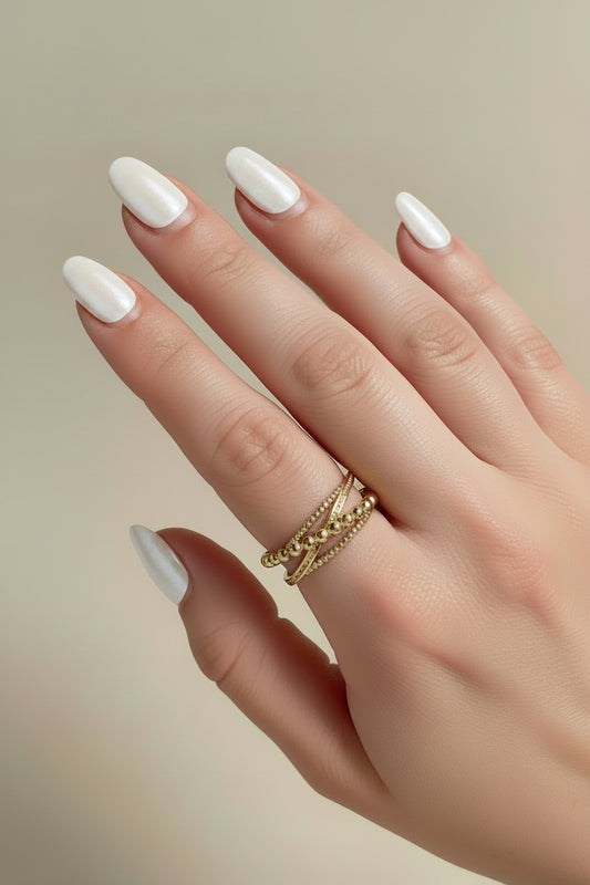 Anillo linea de bolitas